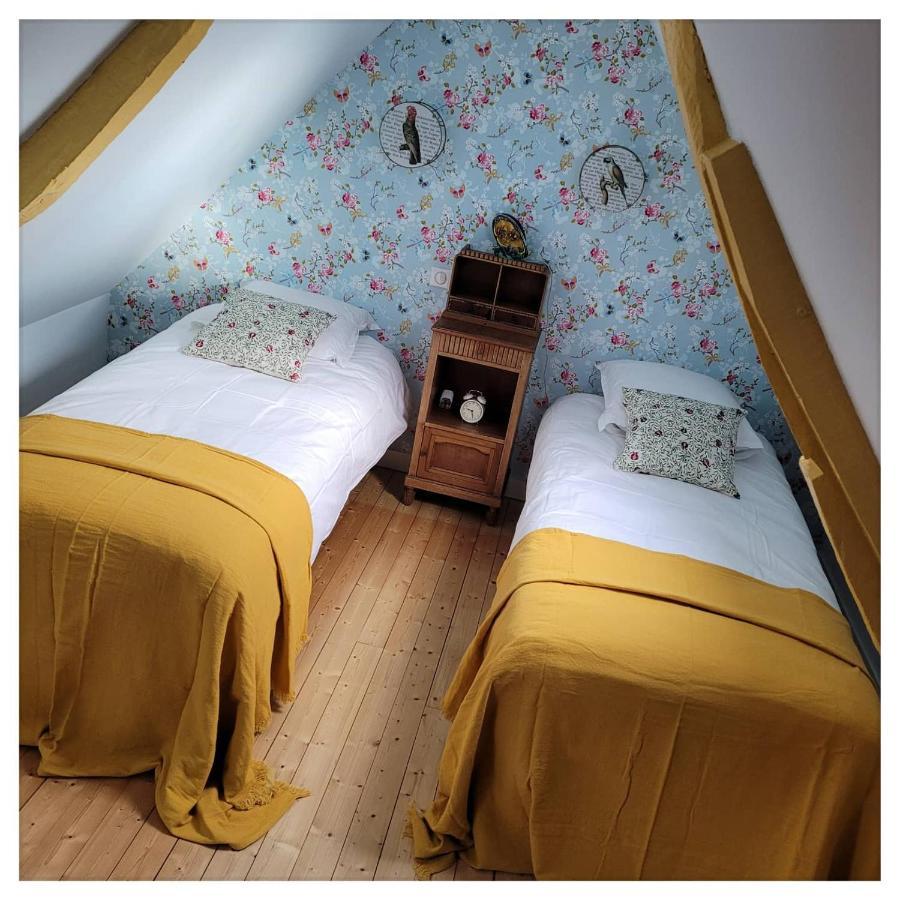 Gite De Charme Au Manoir Du Plessis-Quinquis Sainte-Seve ภายนอก รูปภาพ