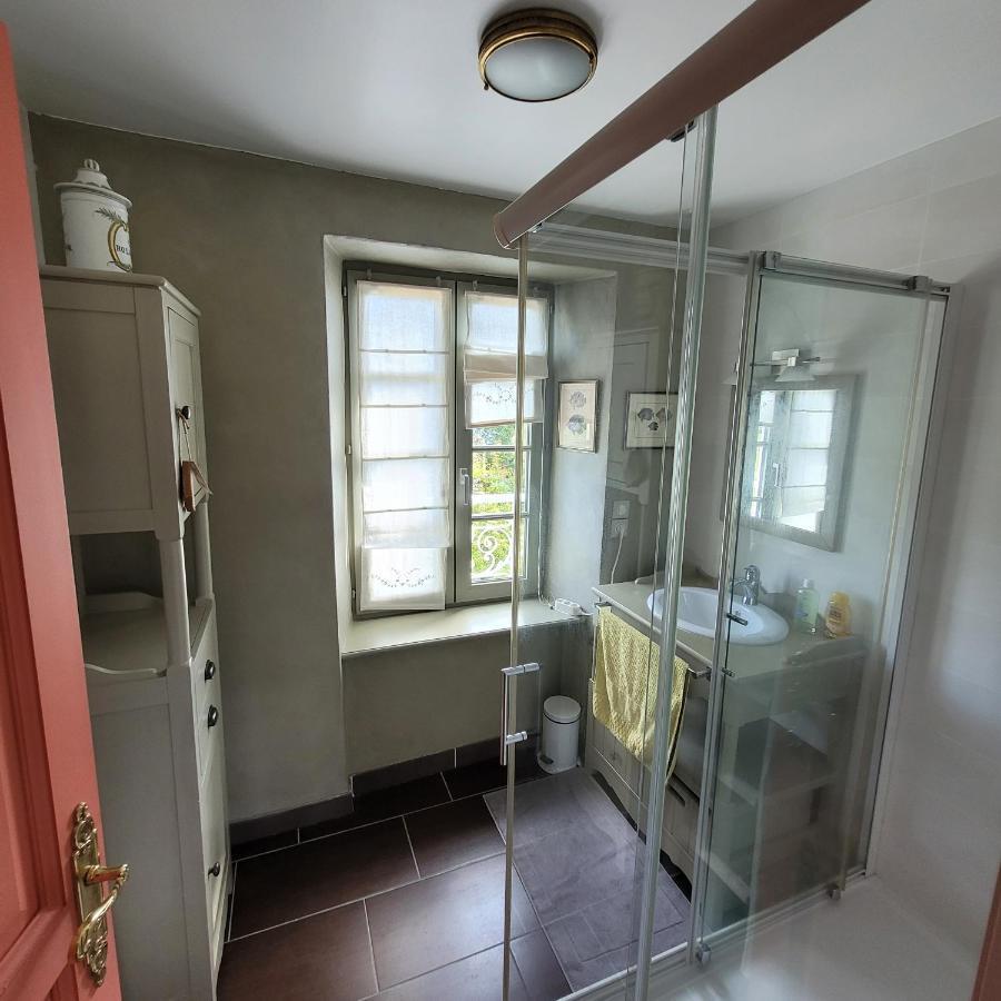 Gite De Charme Au Manoir Du Plessis-Quinquis Sainte-Seve ภายนอก รูปภาพ